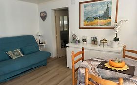 APPARTEMENT Studio neuf bas de villa Gorges du verdon à RIEZ